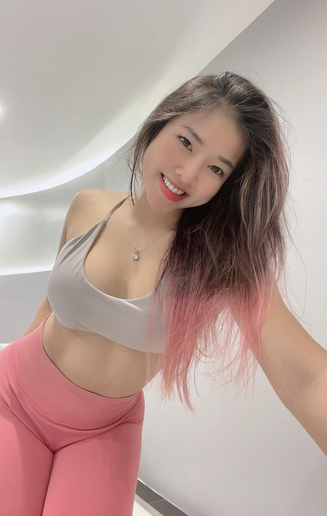 Cô gái Thanh Hóa bị chê bai nhiều về ngoại hình béo lẳn của quá khứ. Ngay cả bạn trai cũng buông lời khó nghe bình luận về vóc dáng của cô nàng.