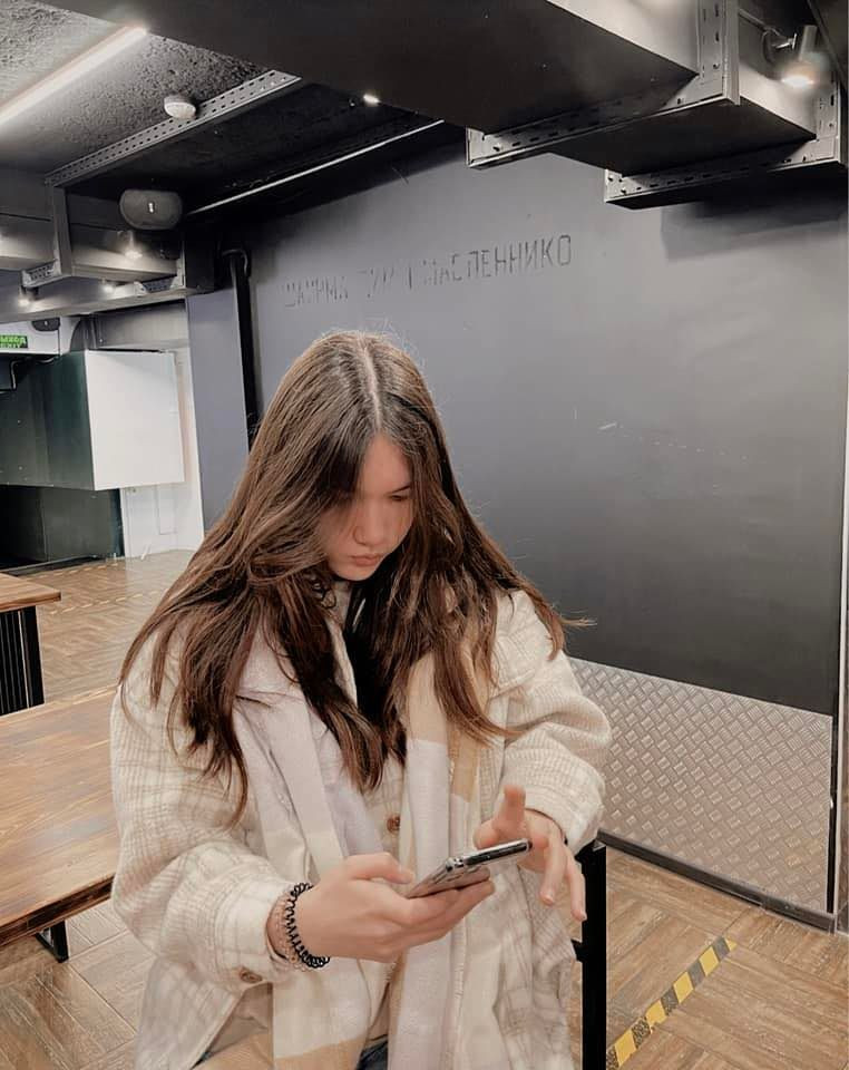 Những tiết lộ trên được Yến Xuân công khai chia sẻ trên Facebook cá nhân. Có thể thấy, đó chẳng phải là vấn đề gì lớn. Điều quan trọng là bạn gái Đặng Văn Lâm và em gái chàng thủ môn luôn thẳng thắn với nhau.