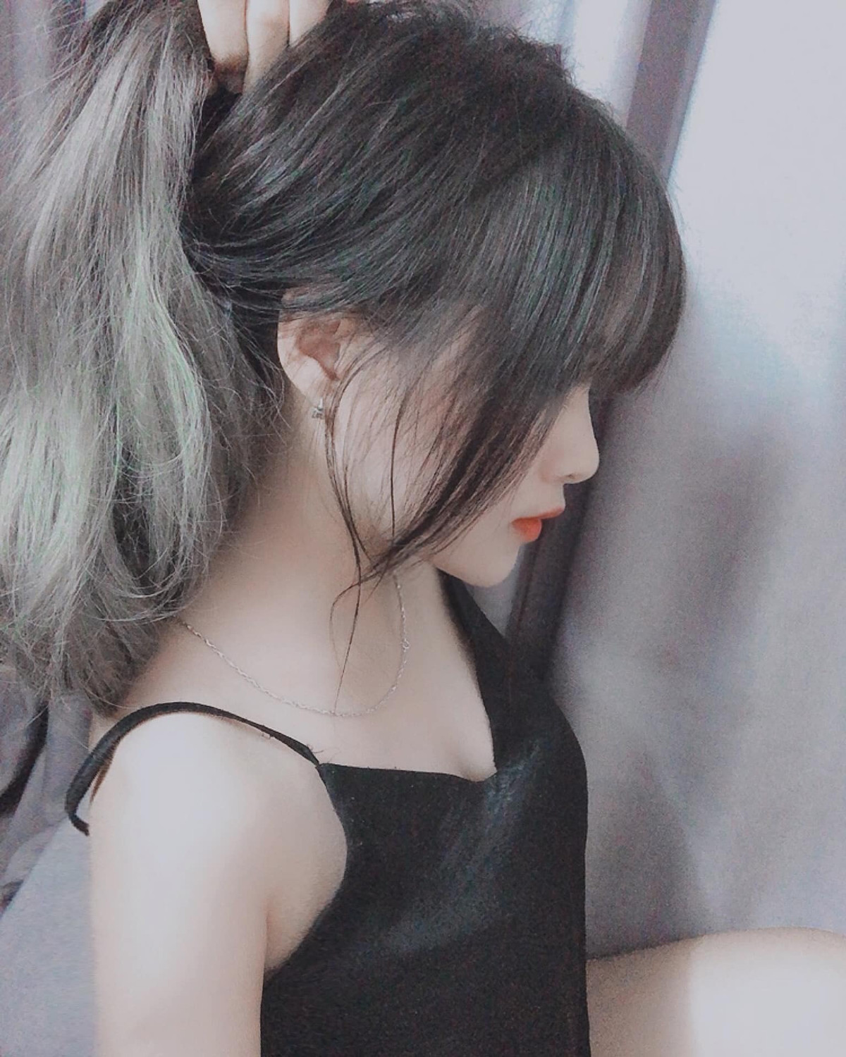 Có những thời điểm Min Chang đã rất stress vì không có thu nhập, cô phải làm thêm nhiều công việc khác nhau nhằm duy trì cuộc sống và tiếp tục theo đuổi đam mê.