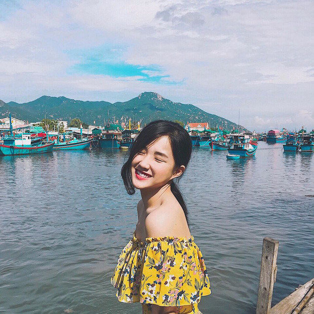 Thậm chí, trước đó Kiều Trinh từng có thời gian là streamer LMHT hoạt động tại TalkTV và Alo Alo.