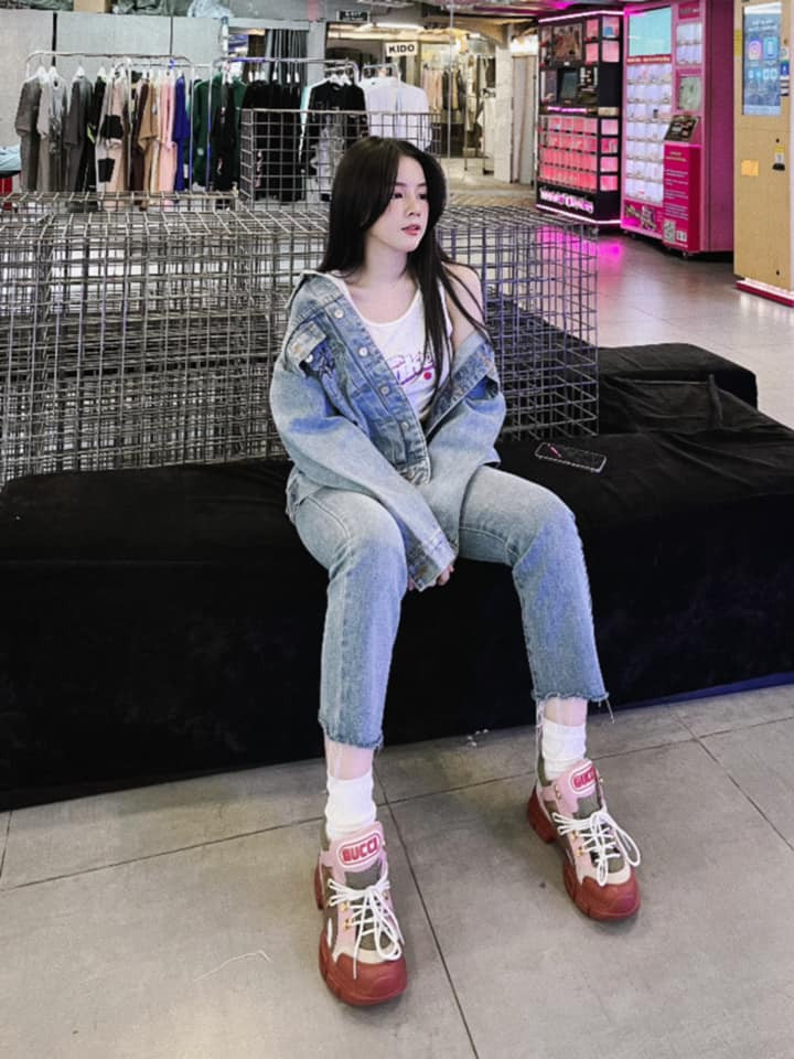 Sau đăng quang "Miss DJ" 2015, Mie tham gia các sân chơi khác như "Tài năng DJ", "The remix" 2017. Từ các cuộc thi này, cô tạo được nhiều bản hit được khán giả biết đến.