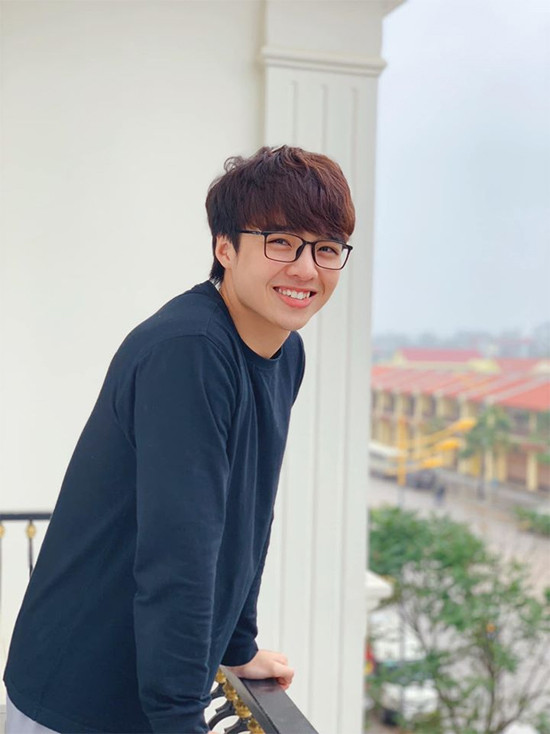 Hiện tại, ở phía dưới những bài đăng về vụ bị tố ăn cắp content của Tun Phạm, nhiều người tỏ ra khá thất vọng về hành động của nam TikToker.