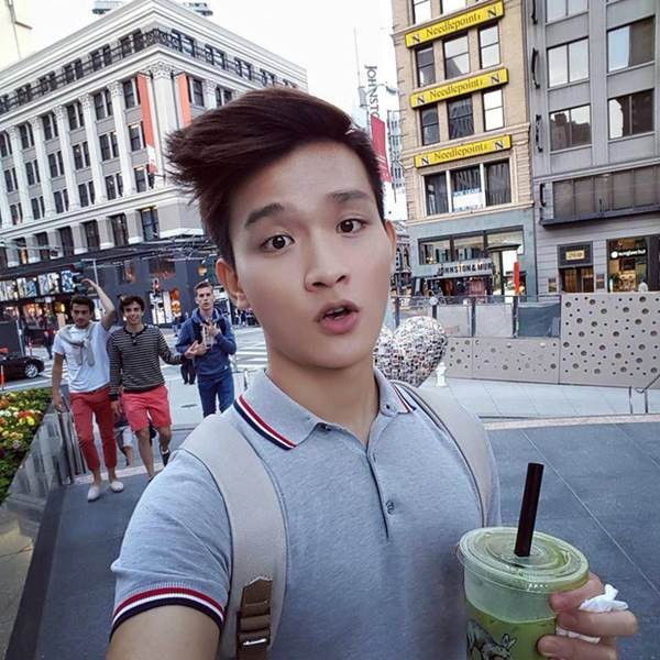 Sau thời gian làm mưa làm gió trên công cụ chat Yahoo, Ken Kul từng thử sức với nhiều cuộc thi dành cho người mẫu và cũng đã dồn tâm huyết cho chúng trong một khoảng thời gian.