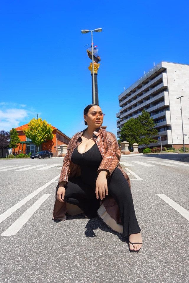 Thông tin Brittanya Karma qua đời thực sự là một cú sốc lớn đối với khán giả Việt và cả giới nghệ sĩ. Nhiều nghệ sĩ như Nhã Phương, Cao Thái Sơn, rapper Tiến Đạt, nhạc sĩ Mew Amazing, Ái Phương... bày tỏ sự thương tiếc và chia buồn với gia đình.