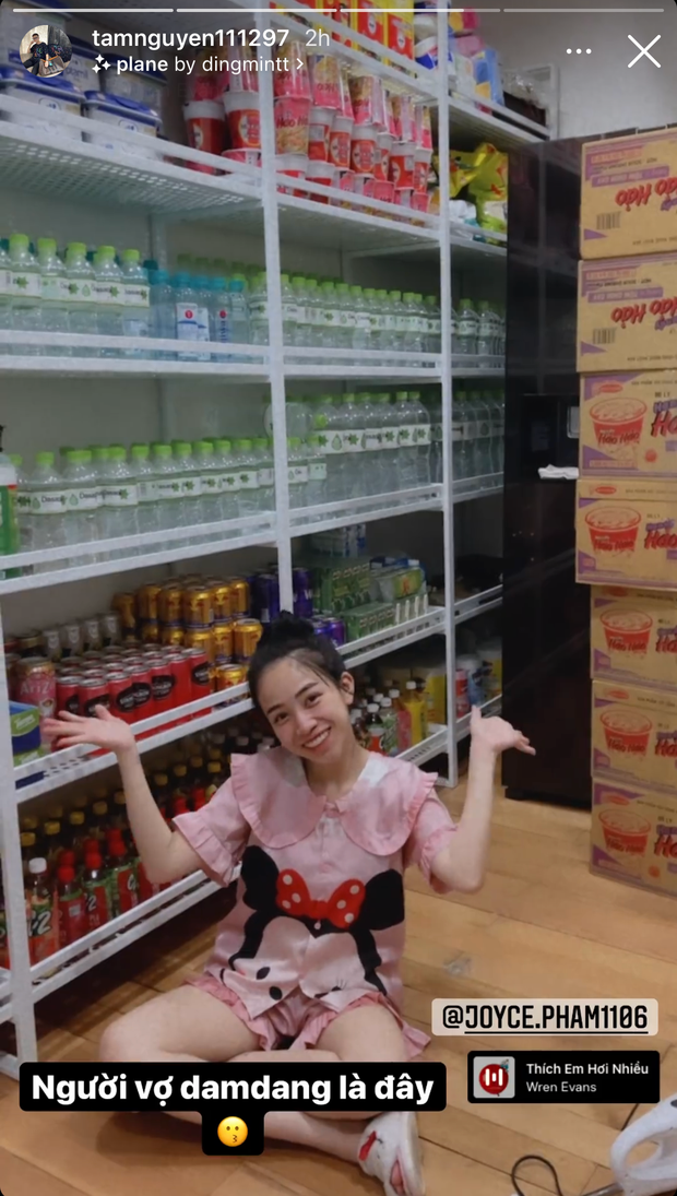 Tuy nhiên, chắc ít ai đạt tới cảnh giới mở cả một "siêu thị mini" trong nhà như vợ chồng Joyce Phạm - Tâm Nguyễn