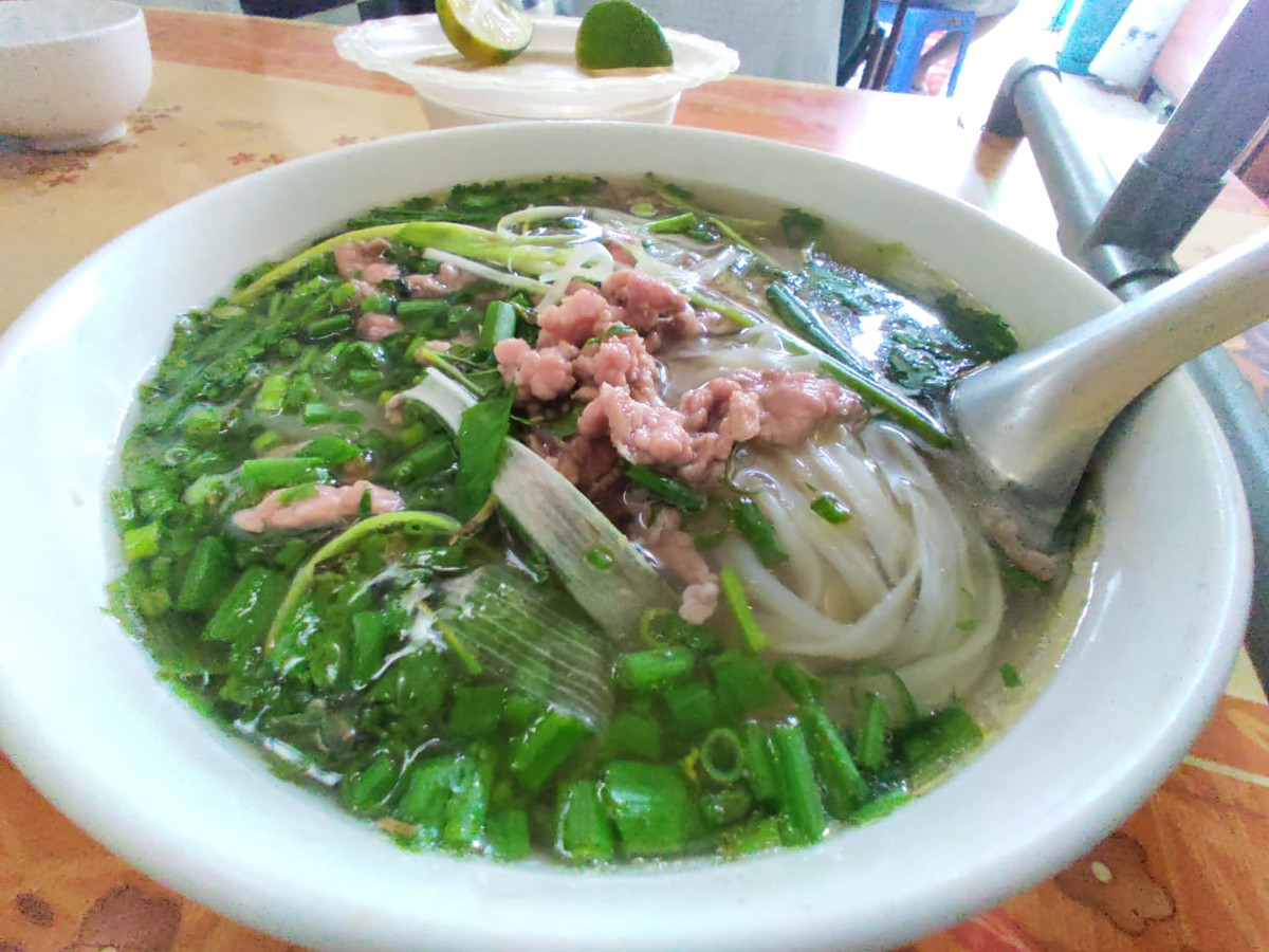 Dù ở nhà nấu cũng ngon, nhưng vẫn thấy có gì đó thiếu thiếu và không thể "tròn vị" như khi được ngồi ăn ngoài hàng.