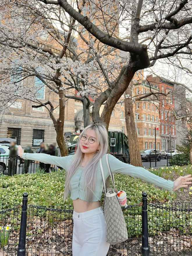 Đây không phải lần đầu tiên, Chao tiết lộ về những tự ti, khuyết điểm về ngoại hình.