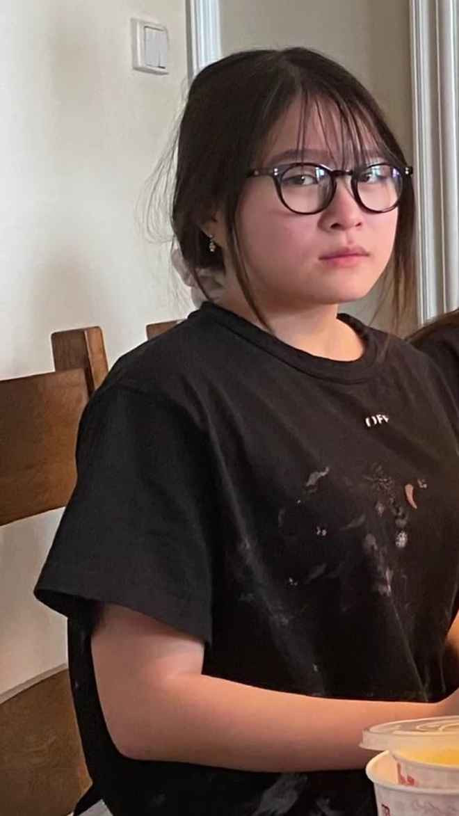 Mới đây, Chao tiết lộ, cô nàng từng mặc như vậy để che đi khuyết điểm và những điểm chưa tự tin với hình thể.