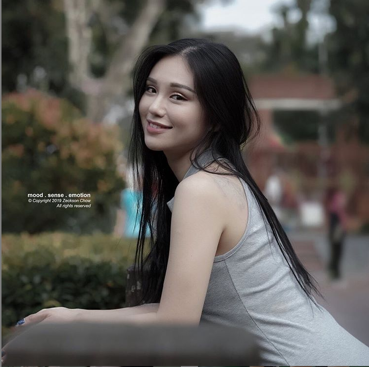 Để giữ gìn sắc vóc như hiện tại, Caroline Tan luôn giữ thói quen đi gym đều đặn.