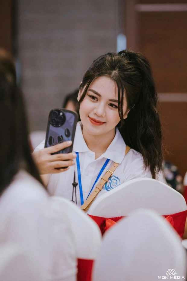 Đầu năm 2018, Quế Ngọc Hải và Thùy Phương chính thức về chung một nhà sau khoảng thời gian dài yêu nhau. Cặp đôi này đã có 2 nhóc tỳ vô cùng đáng yêu.