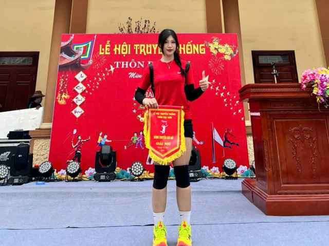 Cư dân mạng nhanh chóng tìm ra danh tính cô nàng là Anh Thơ (Bắc Ninh).