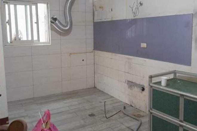 Theo chủ trọ cho biết, một vị khách thuê trọ của cô có kế hoạch dừng hợp đồng và dự kiến trả nhà vào cuối tháng. Thế nhưng, một người hàng xóm nói rằng đã trông thấy một người sống trong căn nhà đã vận chuyển rất nhiều đồ đạc đi nơi khác trước đó.