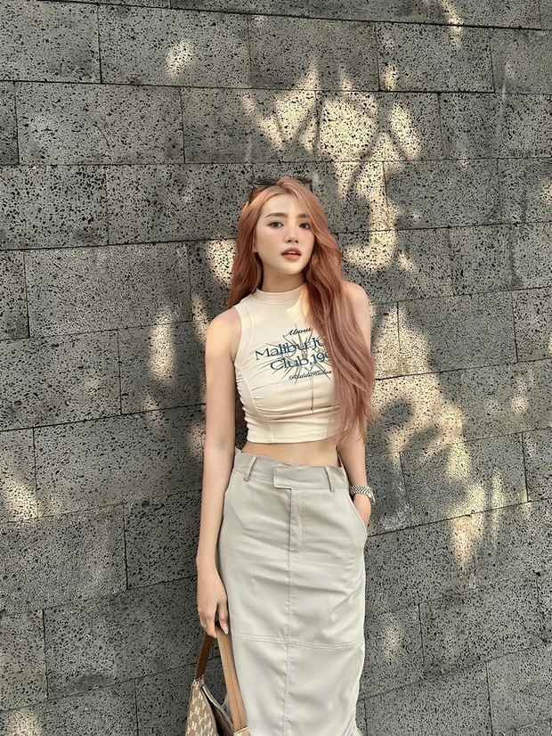 Gái xinh FAP TV chia sẻ bị liệt dây thần kinh một bên mặt Gai xinh FAP TV chia se bi liet day than kinh mot ben mat