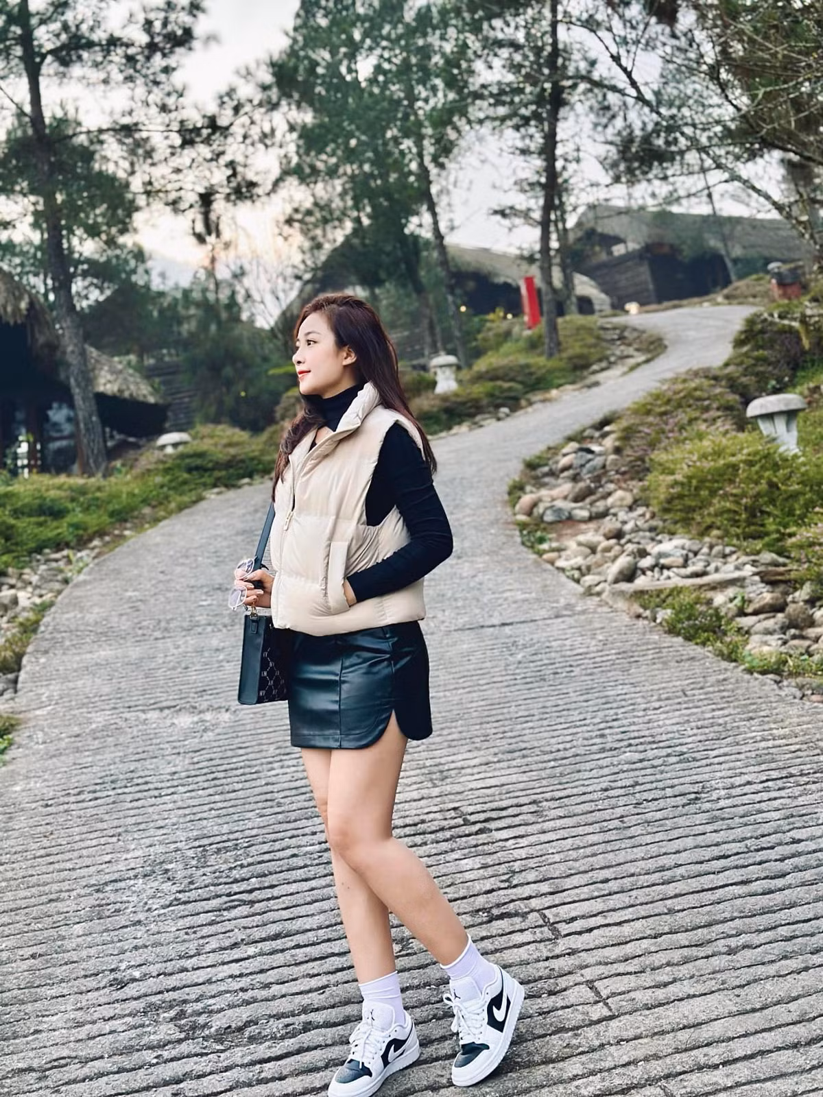 Chỉ trong vòng 3 năm, gia đình cầu thủ Phan Văn Đức đã chào đón 2 nhóc tì, một bé trai và một bé gái trông vô cùng kháu khỉnh và xinh đẹp.