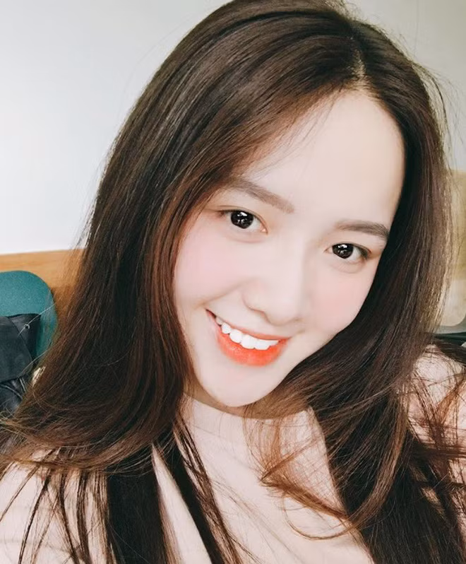 Sau một thời gian nổi tiếng MXH, Ngân có nhiều lượt follow hơn.