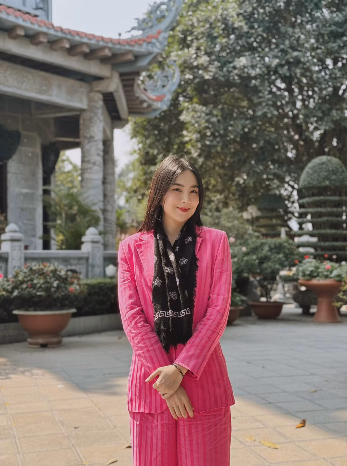 Ngoài công việc MC, Mai Ngọc còn sở hữu một cửa hàng thời trang mang thương hiệu riêng.