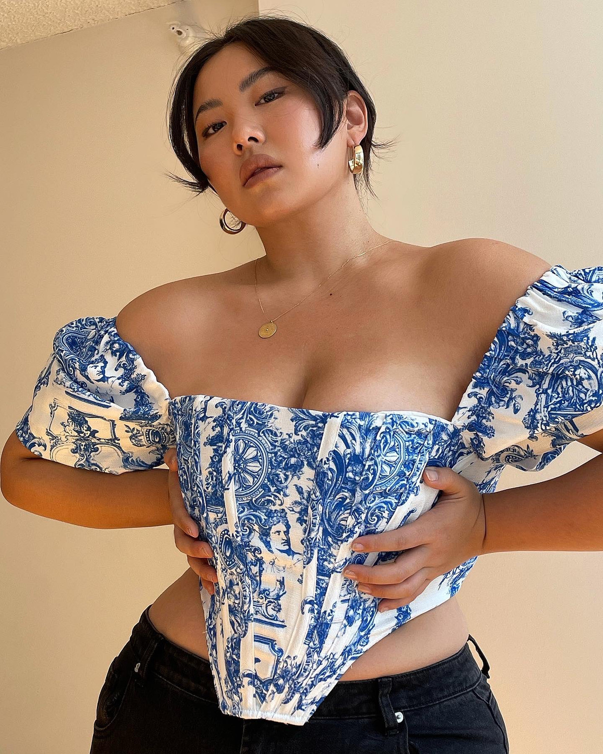 Kim chia sẻ: "Tôi đã được làm việc với những con người tuyệt vời khi là mẫu ảnh. Họ đã dạy tôi rất nhiều điều và có những người trở thành bạn bè thân thiết. Tôi nghĩ điều quan trọng nhất là ham học hỏi và có thái độ khiêm tốn. Khi đến một buổi casting, một buổi chụp hình hay cuộc họp bất kỳ, tôi luôn sẵn sàng để được chỉnh sửa và dạy thêm nhiều thứ".