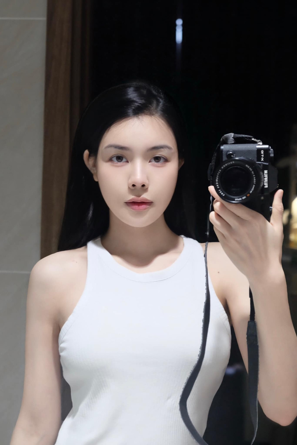 Trần Bích Hạnh sinh năm 1993, được biết đến là một hot girl phòng gym với nhan sắc nổi bật và vóc dáng quyến rũ.