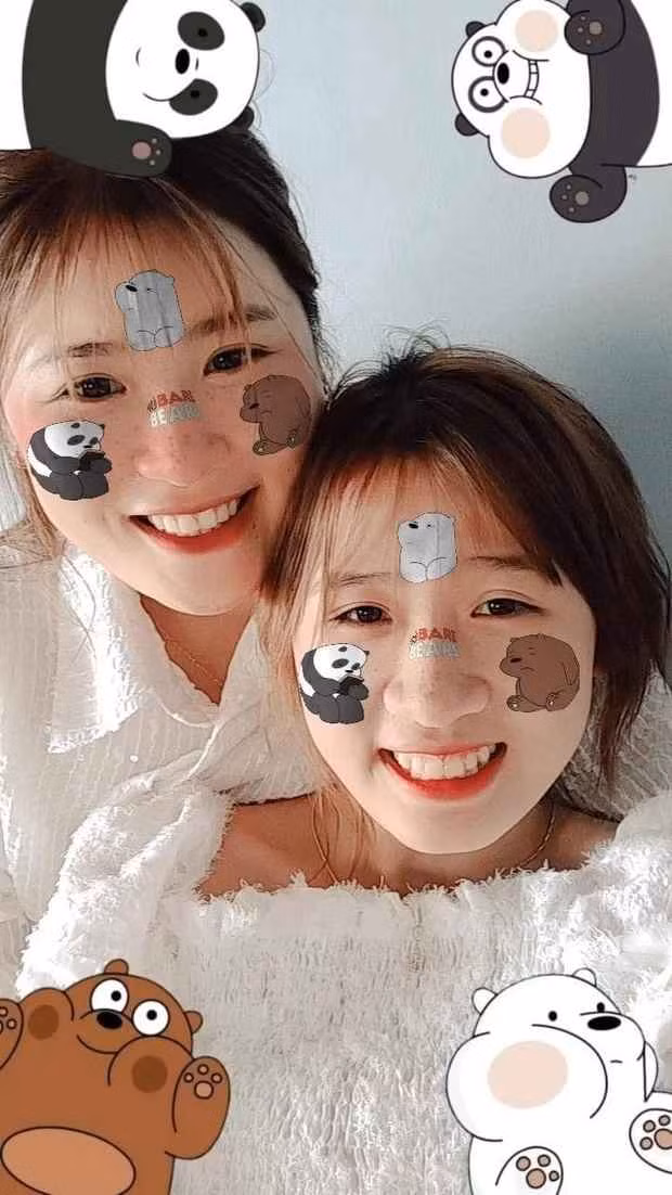 Hiện tại Thanh Chi vẫn đang sống ở Bình Định. Nhân dịp vợ chồng Lộc Fuho về lại quê vợ, cô nàng phụ giúp anh rể diễn xuất trong các video.