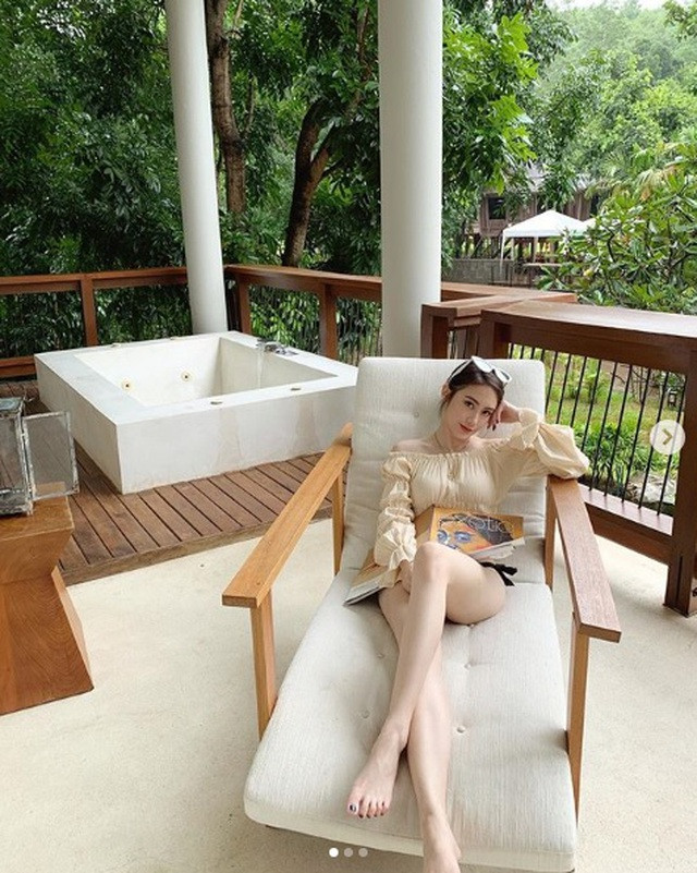 Sở hữu nhan sắc nổi bật nên từ khi còn là một cô nàng tuổi teen, Phoiphailin Sivilay đã nổi danh khắp nước Lào. Không những thế, cô còn có lượng fan hâm mộ hùng hậu ở Việt Nam, Thái Lan.