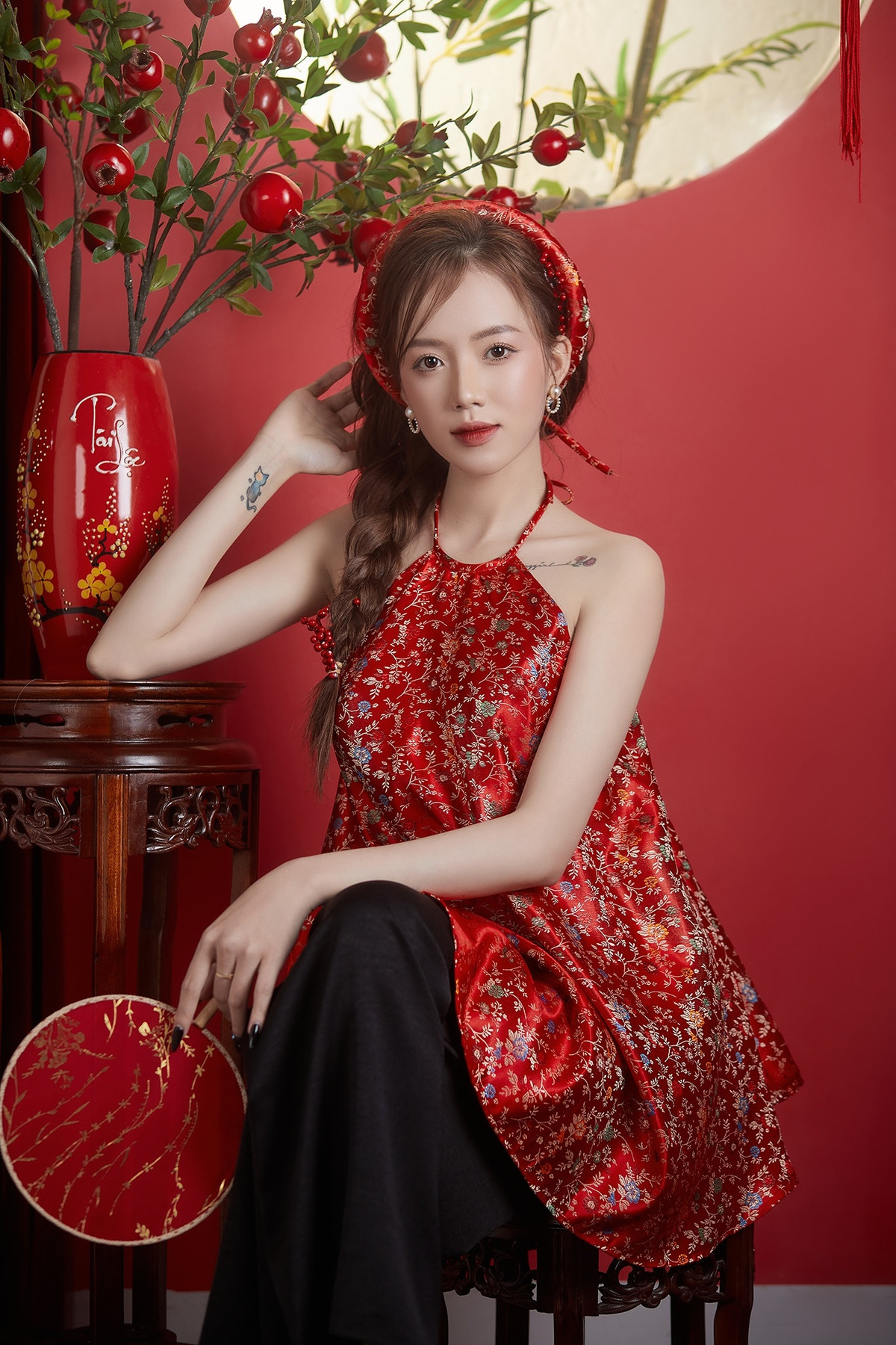 Với sự nỗ lực không ngừng, cuộc sống hiện tại của Mèo Trái Đất đã hoàn toàn khác biệt. Cô không chỉ gây dựng lại được thương hiệu cá nhân mà còn nhận được sự yêu mến, ủng hộ nhiệt tình từ cộng đồng mạng.