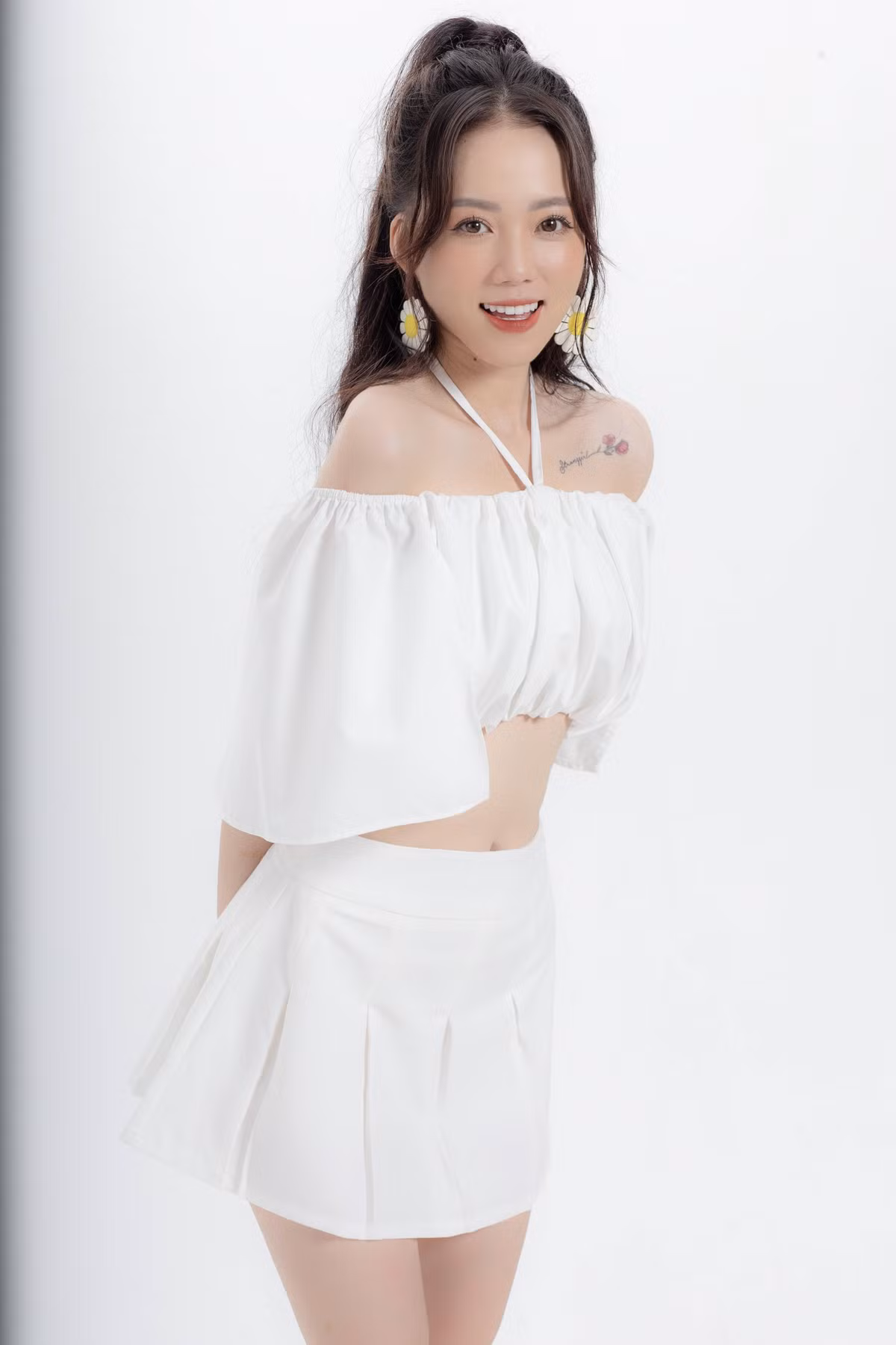 Những livestream của Mèo giờ đây không chỉ mang đến niềm vui giải trí mà còn truyền tải những thông điệp tích cực, giúp người xem cảm thấy được an ủi và động viên.