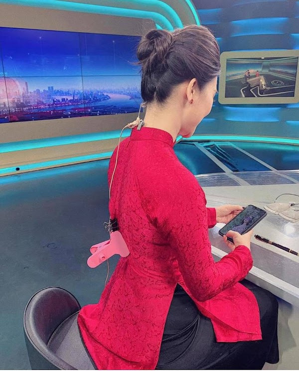 BTV Minh Trang gây thích thú khi chia sẻ hình ảnh hậu trường khi phải diện chiếc áo dài quá rộng.