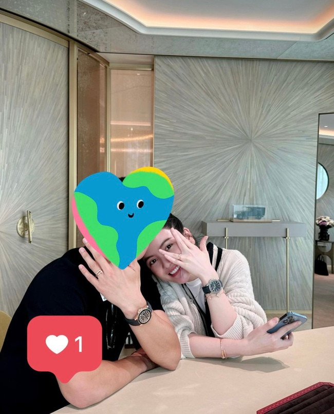 Khoe nhan doi, ban gai Quang Hai bi hoi bao gio 