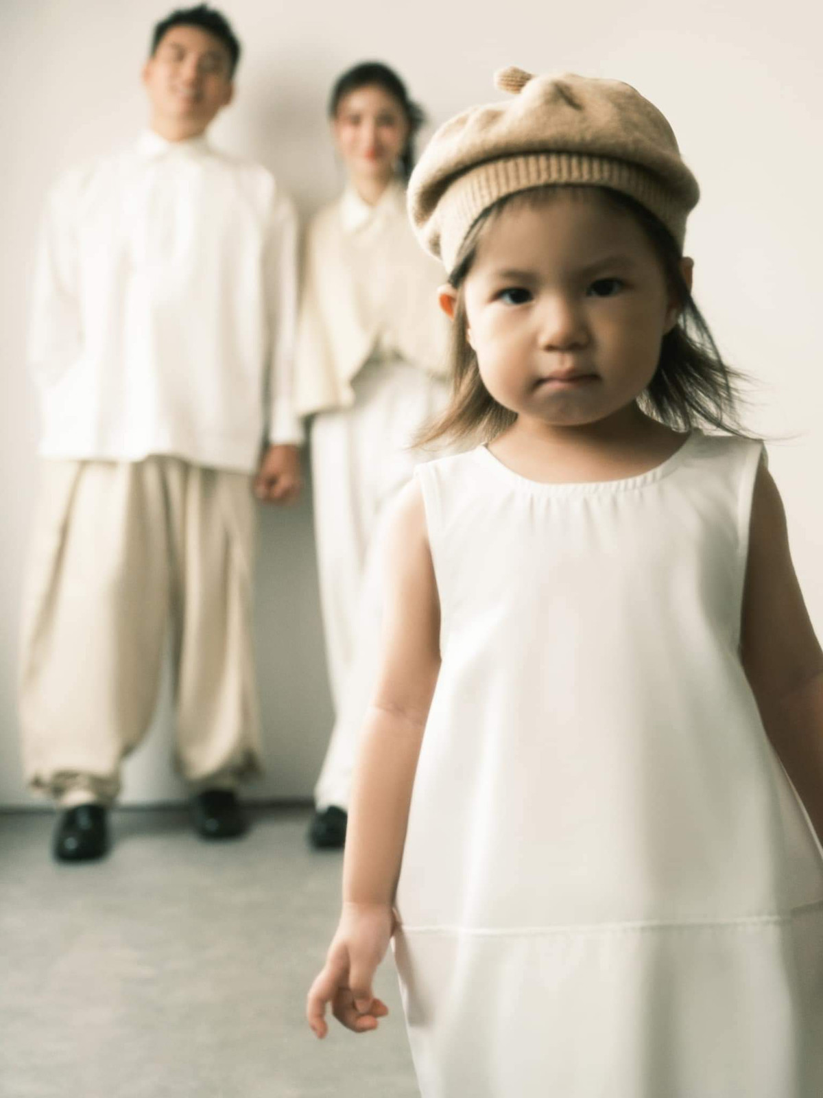 Sau một lúc làm quen "thế lực nhí" khuynh đảo cõi mạng thời qua bắt đầu có những diễn xuất đầu tiên.