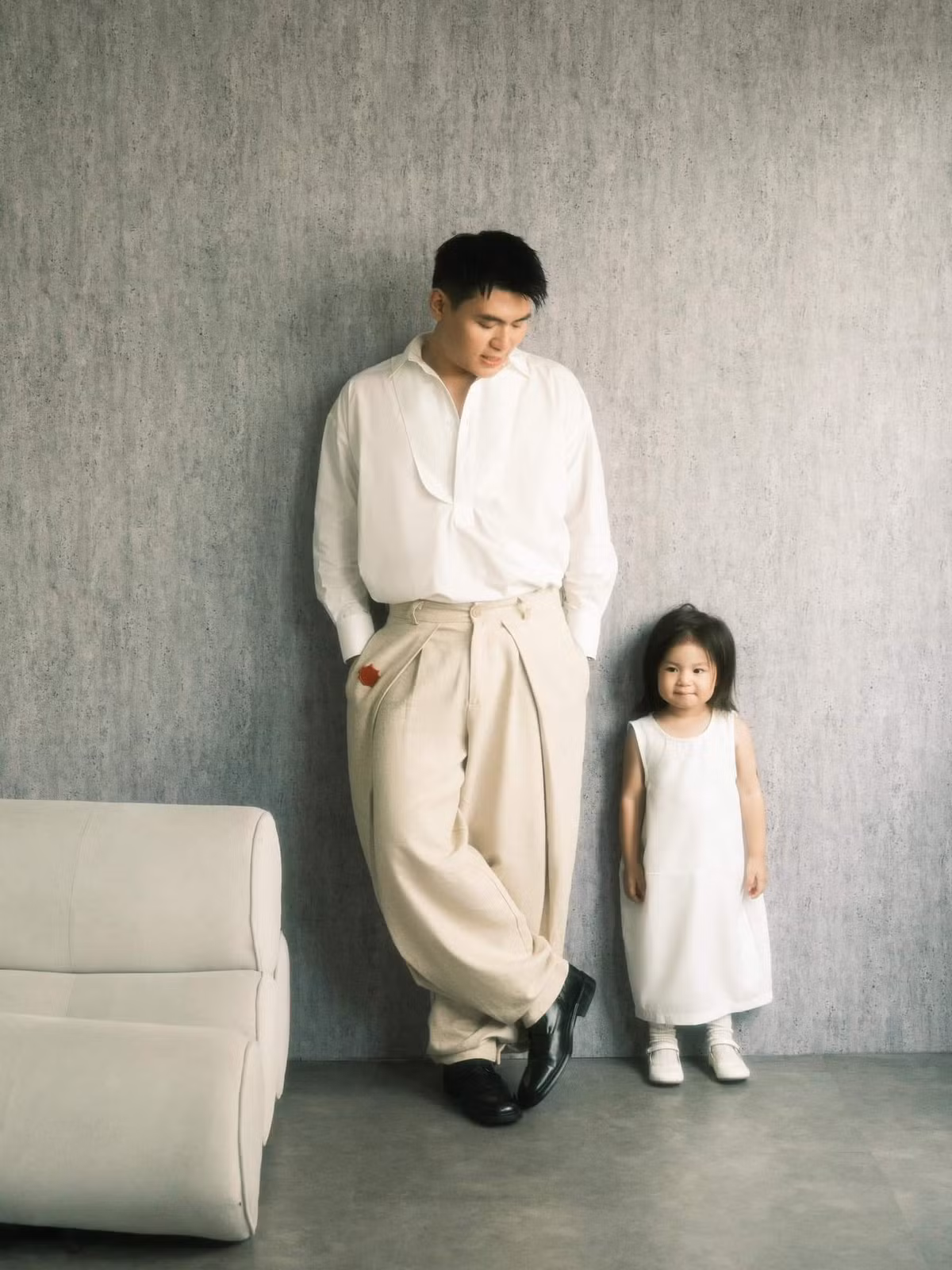 Bé Pam vẫn giữ phong độ idol khi có những biểu cảm vô cùng đáng yêu.