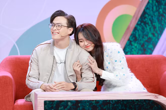 Ngoài ra, Chí Thành cũng cho hay, việc cặp đôi chia tay đã nhận về rất nhiều ý kiến trái chiều, trong đó có không ít những lời chỉ trích đến anh và bạn gái cũ.