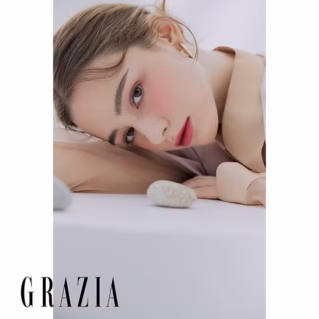 Mặc dù bắt đầu con đường người mẫu không lâu nhưng Dasha Taran đã quảng bá cho một số thương hiệu có tiếng như MAC, NARS, NYX, L’oreal, 3CE,...