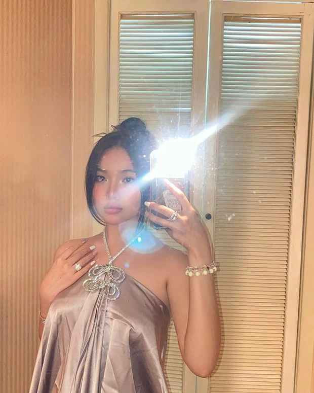 Sau 6 năm nổi tiếng, Huỳnh Giao gây bất ngờ với nhan sắc thăng hạng, hoàn toàn "lột xác" so với trước đây.