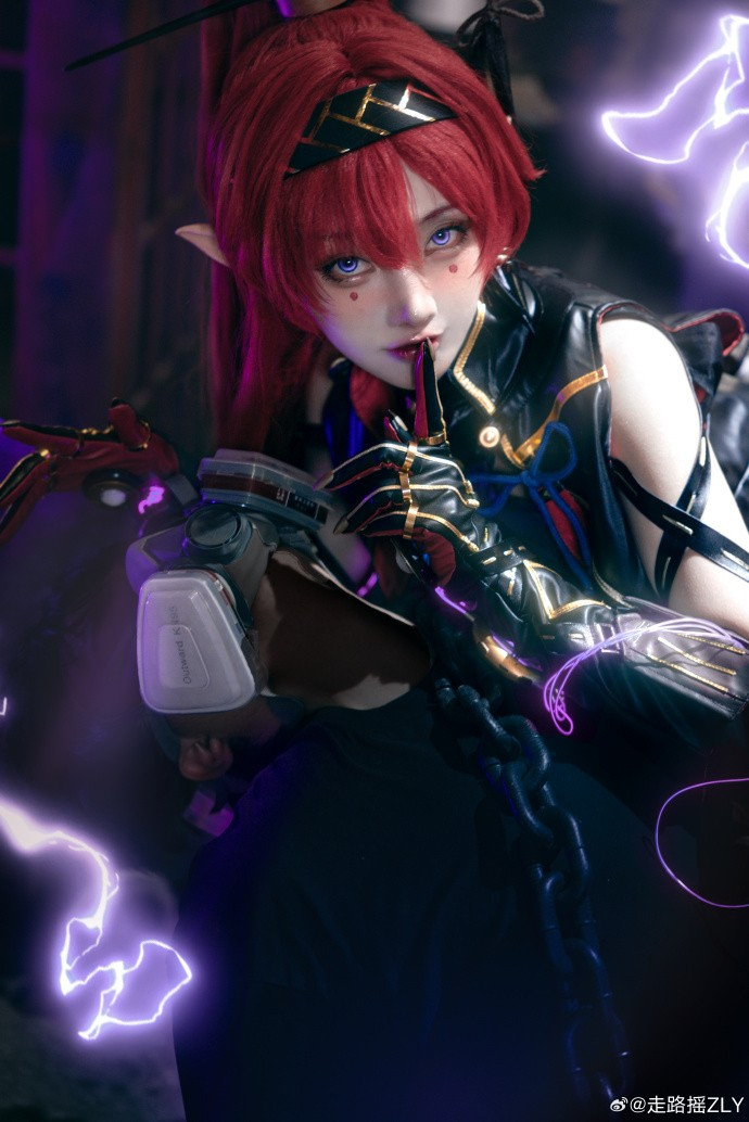 ZLY đã nhập vai rất thành công và thể hiện được đúng chất quyến rũ của YinLin