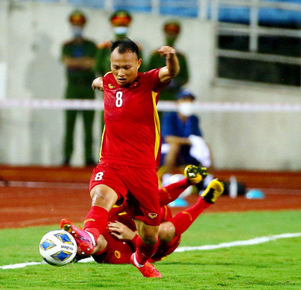 Theo thời gian, anh đã không khiến HLV Park và người hâm mộ thất vọng khi chơi cực tốt và bản lĩnh tại AFF Cup 2018.