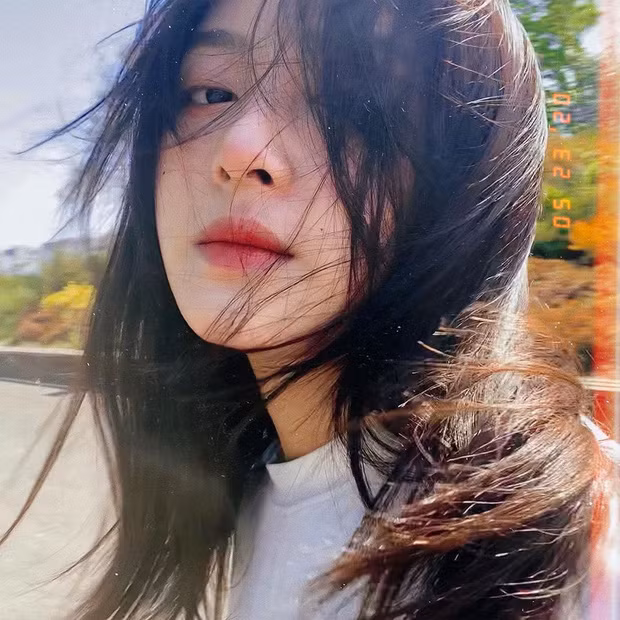 Dù sở hữu gương mặt xinh xắn, vóc dáng ưa nhìn nhưng Yến Ngọc tiết lộ bản thân cô nàng hoàn toàn không có hứng thú với việc làm mẫu ảnh hay tham gia showbiz.