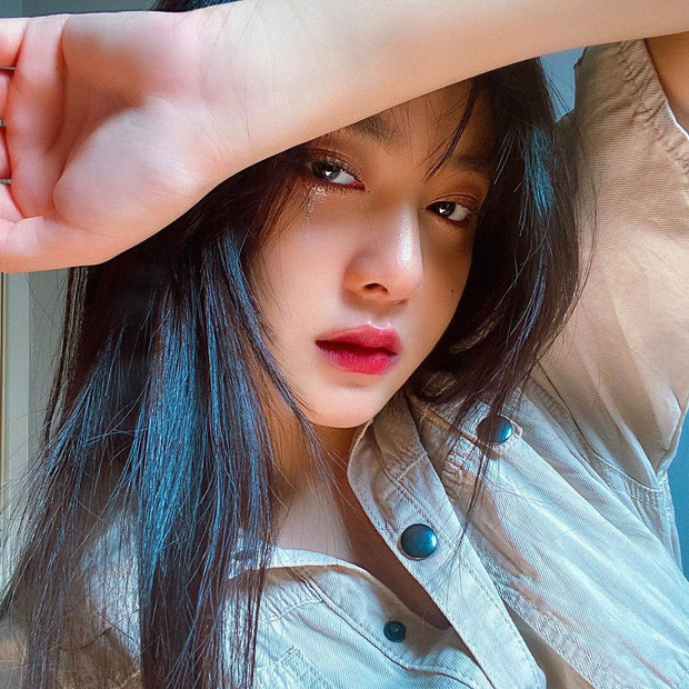 Hiện tại, Yến Ngọc chỉ tập trung học tập và hoàn thành thật tốt kỳ thi GCSE, sau đó là hướng tới tương lai xa hơn là thi đậu ngành thiết kế hội họa mà cô bạn đam mê.