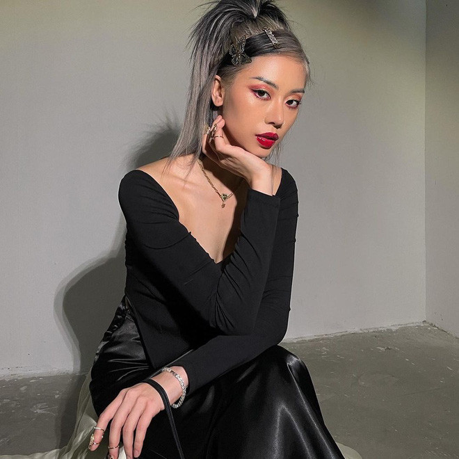 Ngoài ra Mai Âm Nhạc cũng cho biết thêm mình gầy đi là do lười ăn.