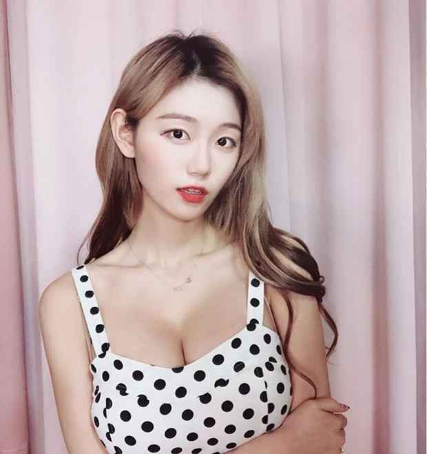 Mỗi lần bày tỏ rằng mình mệt mỏi, xấu hổ là Bitberry lại bị chồng đe dọa. Cứ vậy, nữ streamer phải chịu tủi nhục sau ánh hào quang 7 năm nay.