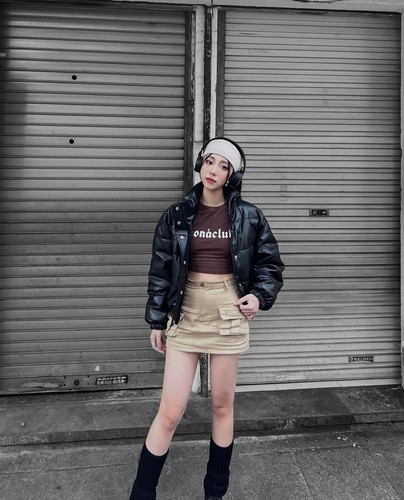 Sau khi nổi tiếng và cả tai tiếng bất ngờ, Minh Thu có một thời gian khá im ắng. Mới đây, vào khoảng đầu tháng 3/2023, trong một lần trả lời phỏng vấn báo chí, Minh Thu cho biết, bản thân đã quyết định gác việc giảng dạy để Nam tiến phát triển thành nhà sáng tạo nội dung.