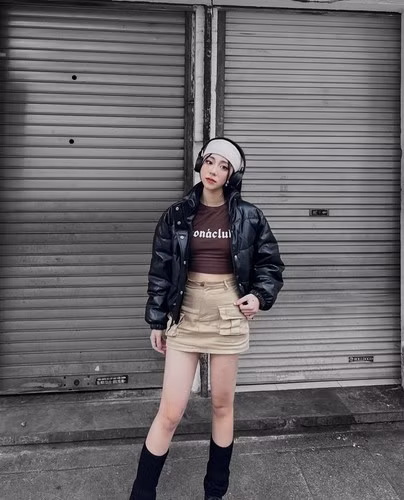 Sau khi nổi tiếng và cả tai tiếng bất ngờ, Minh Thu có một thời gian khá im ắng. Mới đây, vào khoảng đầu tháng 3/2023, trong một lần trả lời phỏng vấn báo chí, Minh Thu cho biết, bản thân đã quyết định gác việc giảng dạy để Nam tiến phát triển thành nhà sáng tạo nội dung.