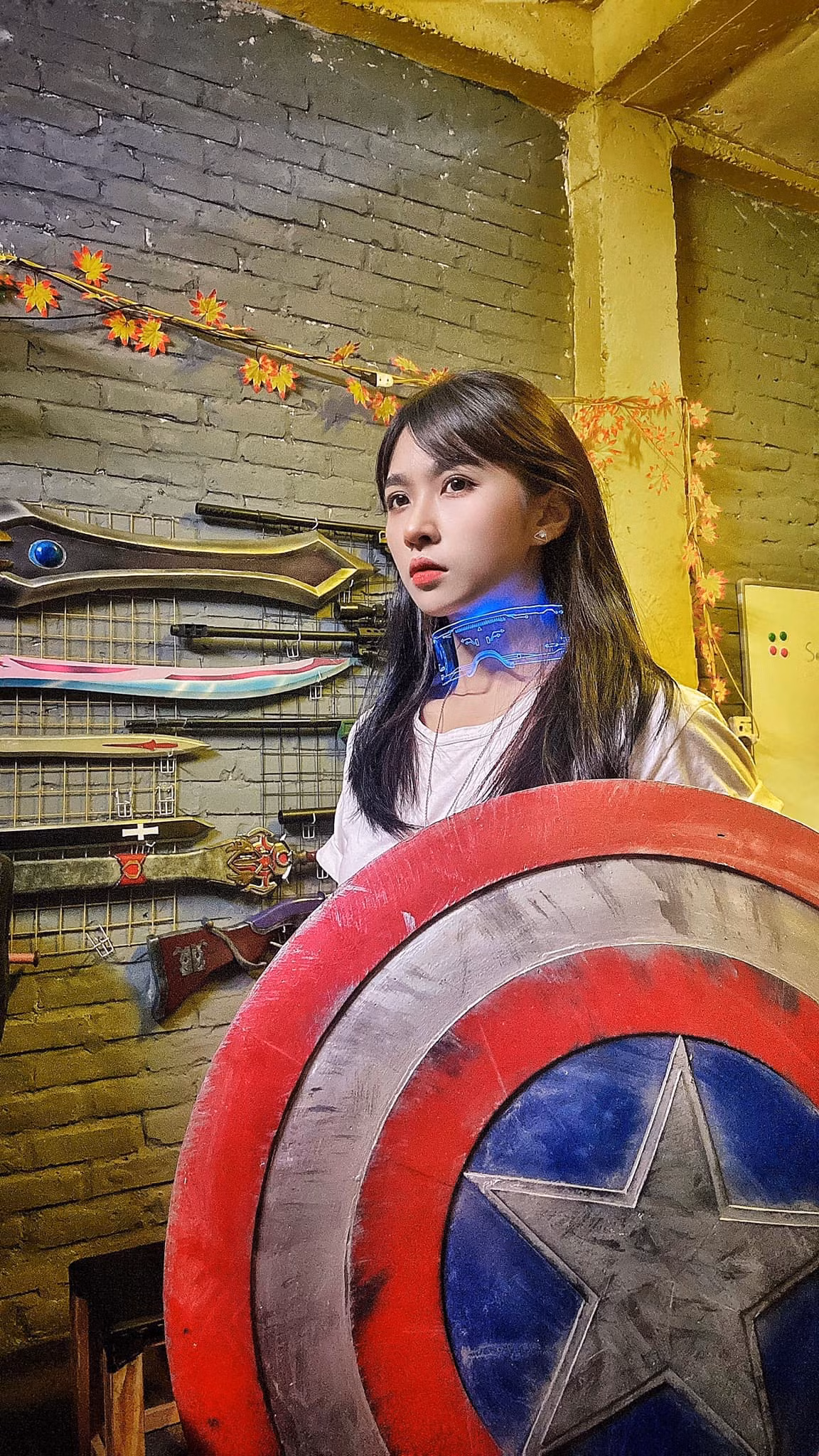 Học trường Học viện Hành chính Quốc gia chuyên ngành Thanh tra, gái xinh này lại đam mê với diễn xuất, ước mơ của cô là trở thành diễn viên nổi tiếng.