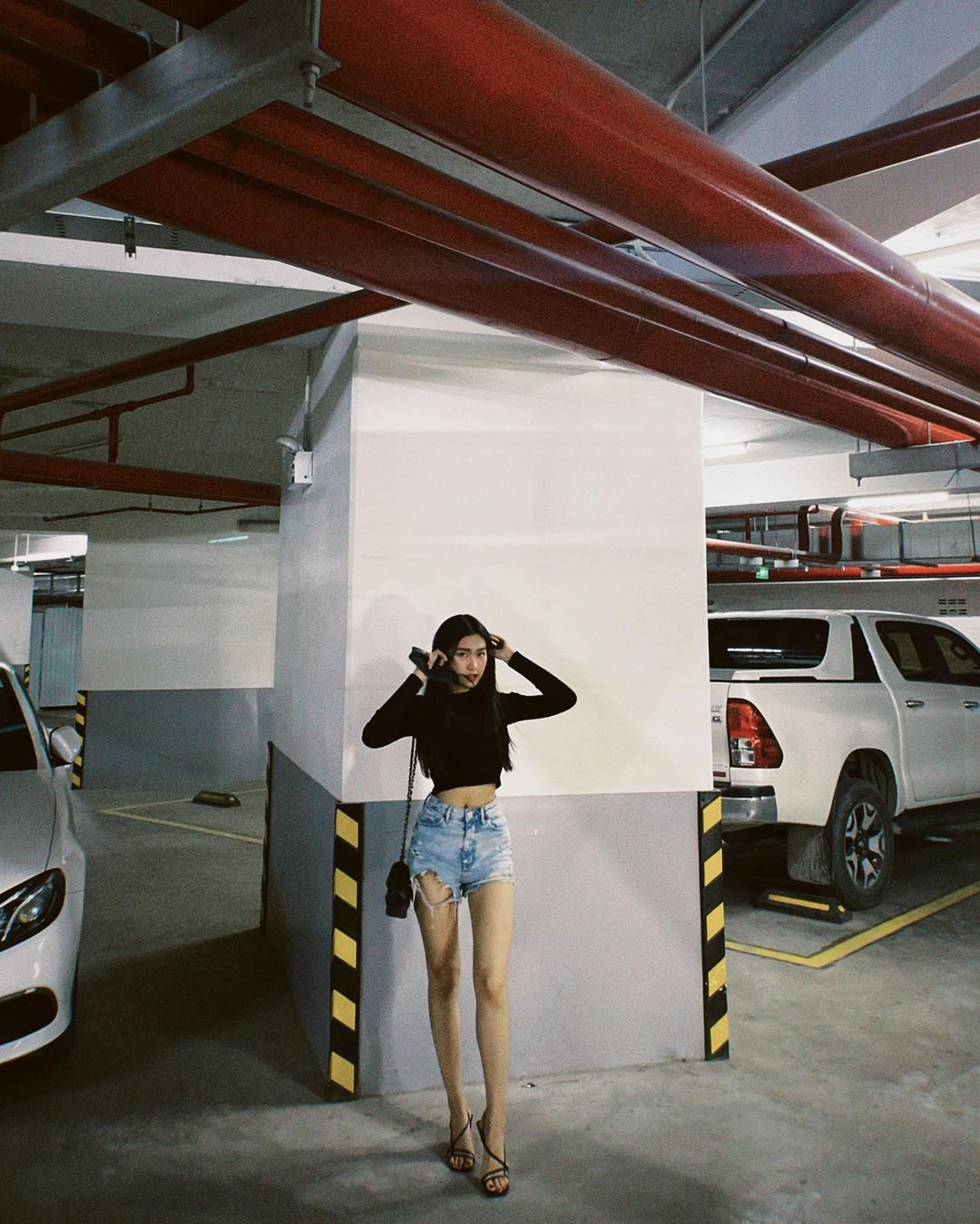 Doãn Hải My và Đoàn Văn Hậu rộ lên tin đồn hẹn hò từ năm 2020 khi Đoàn Văn Hậu chỉ follow mình cô nàng trên Instagram. Tuy nhiên đến thời điểm hiện tại cả hai vẫn chưa công khai tình cảm.