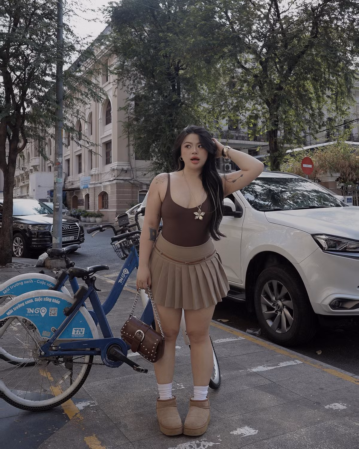 Hữu Vi có ngoại hình mũm mĩm với chiều cao 1m60 và cân nặng 75kg.