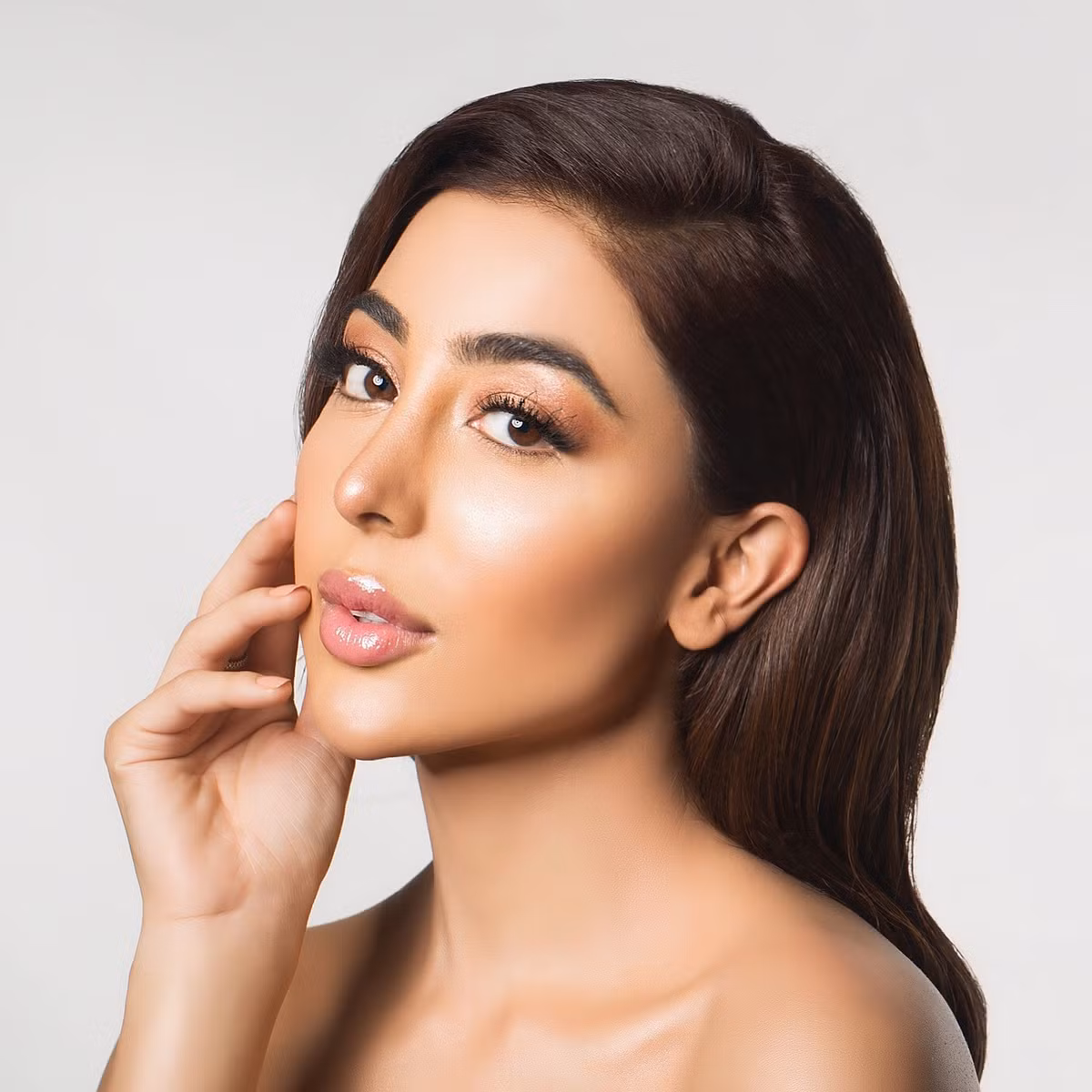 Trên trang Instagram có 126 nghìn người theo dõi, Aneesa thường xuyên chia sẻ các bí quyết làm đẹp.