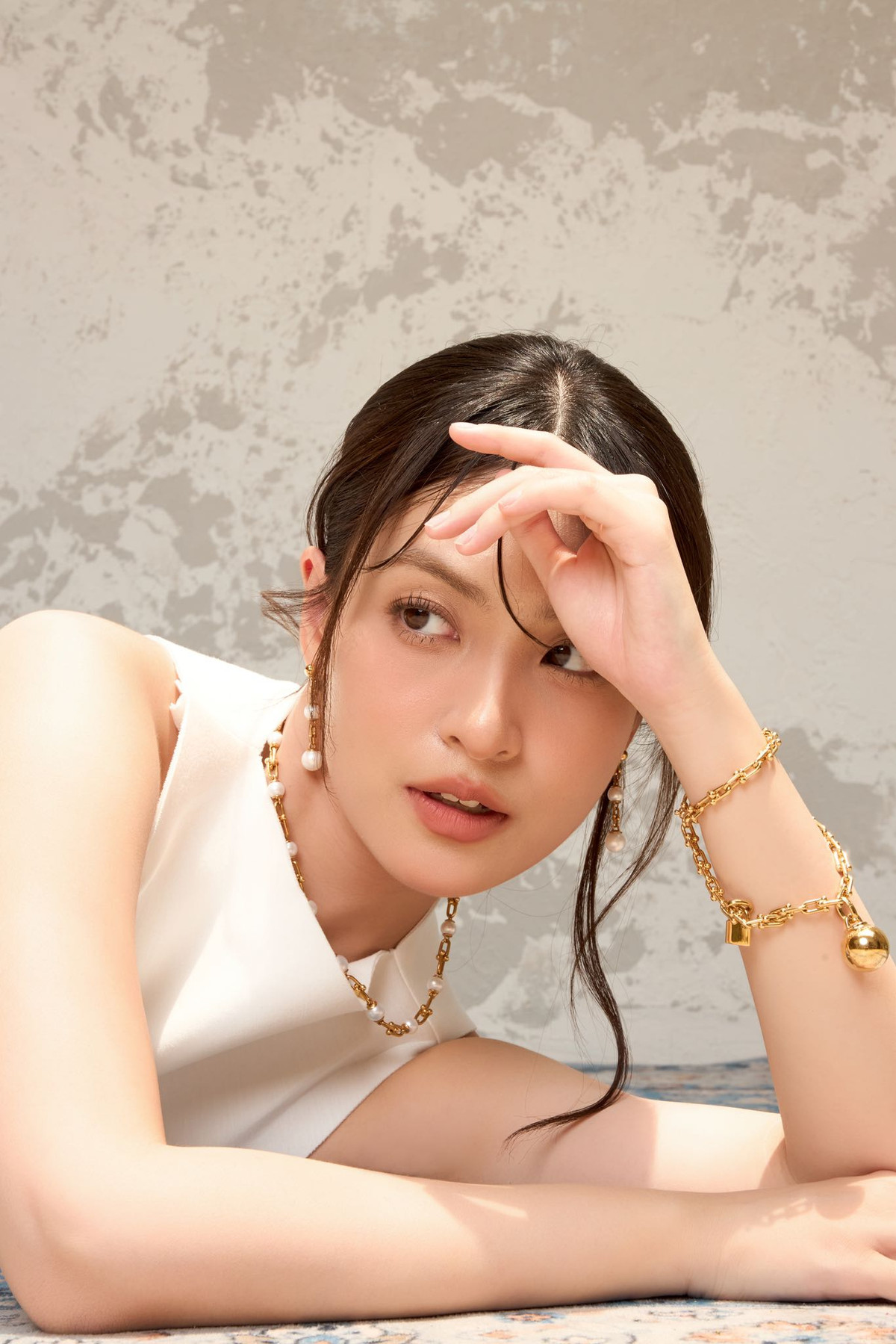 Cụ thể, Thảo Tâm chia sẻ: "Xin báo báo những người thương là tôi ổn định rồi ạ. Tôi đã sát trùng mấy lớp và thoa kem, chuẩn bị uống kháng sinh. Cảm ơn vì đã lo lắng cho tôi. Anh Diêm (PV - tên thú cưng của Thảo Tâm) đã xin lỗi tôi đàng hoàng nên tôi cũng không giận ảnh nữa".