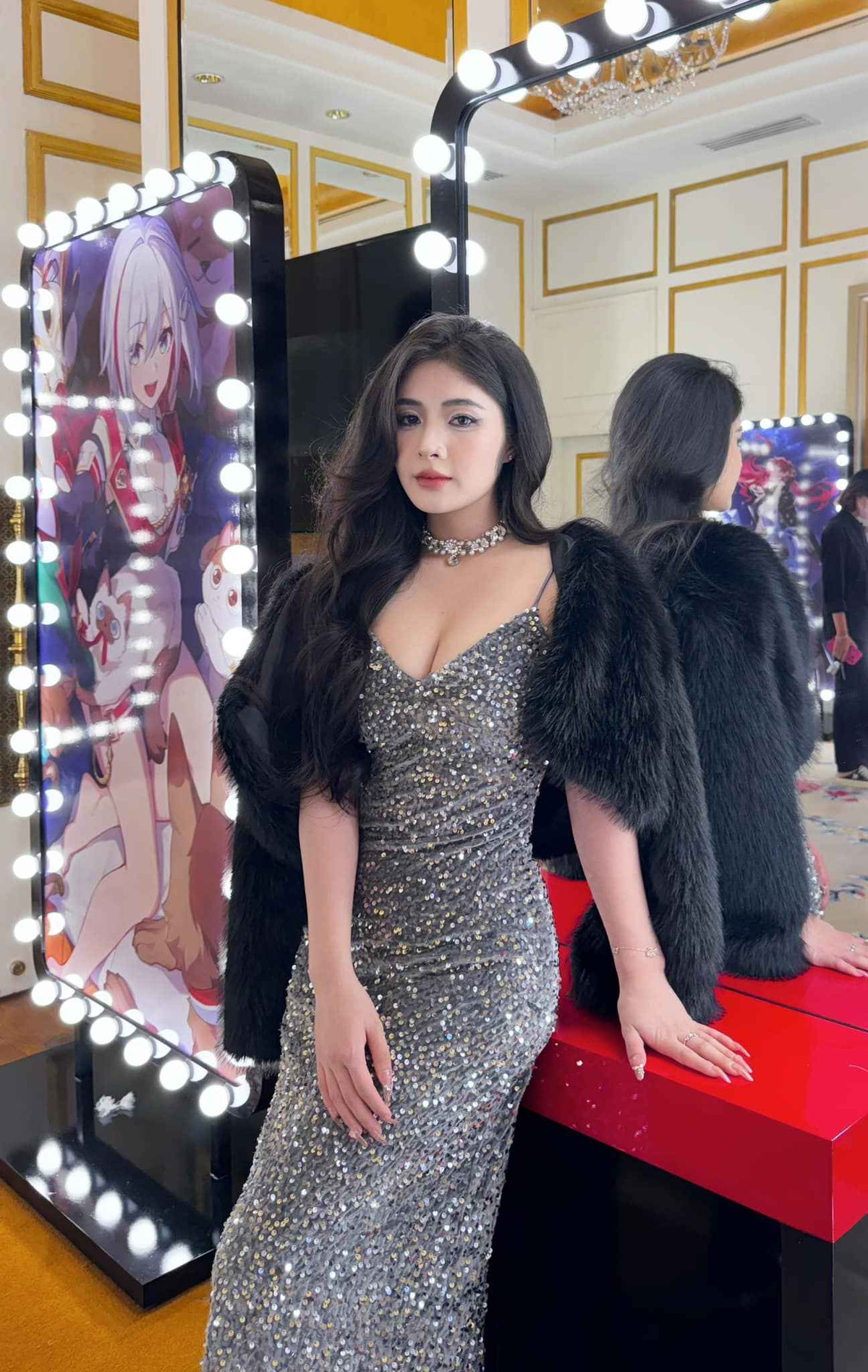 Fan cứng của Quỳnh Alee dễ dàng nhận ra, trong khoảng thời gian gần đây, nữ streamer này không thường xuyên phát sóng chơi game, cách mà cô sử dụng để thu hút người xem đó chính là tận dụng triệt để vũ khí lợi hại nhất của mình là vòng 1 khủng.