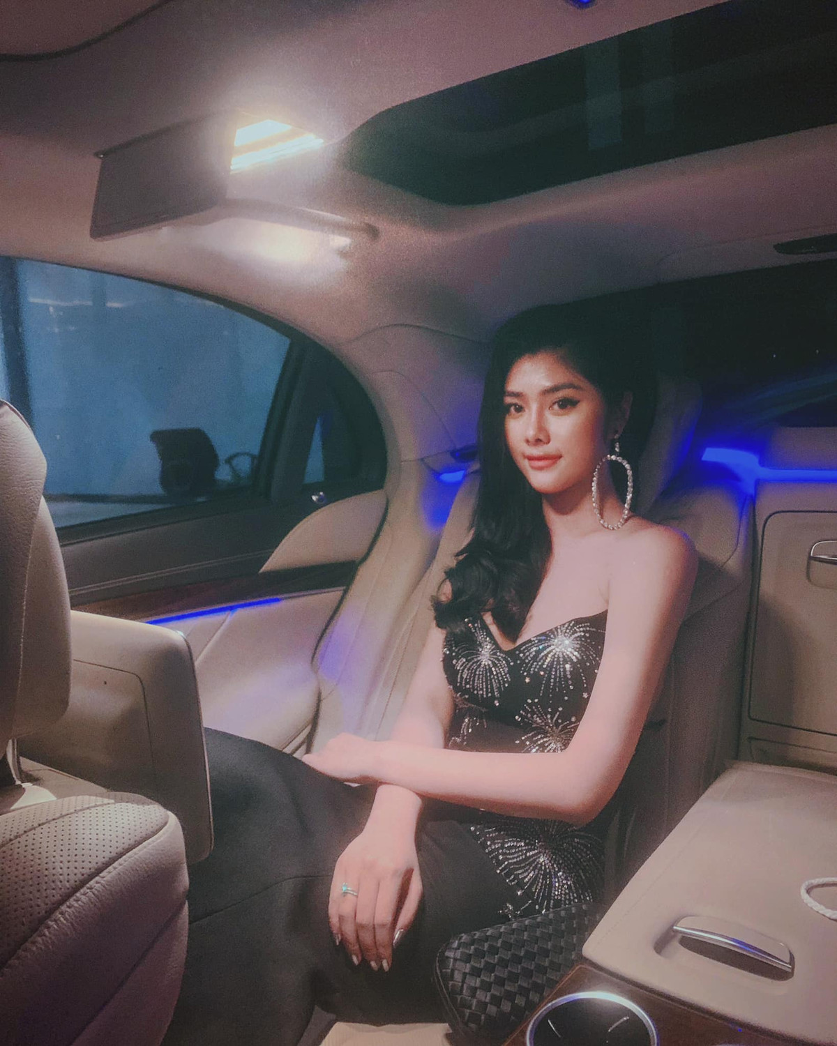 Sở hữu chiều cao khủng, 2 gái xinh Việt làm netizen phải "dừng hình" So huu chieu cao khung, 2 gai xinh Viet lam netizen phai