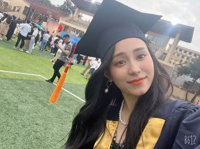 Sau gần 2 năm, Minh Thu giờ không còn giữ được độ hot như ngày trước.