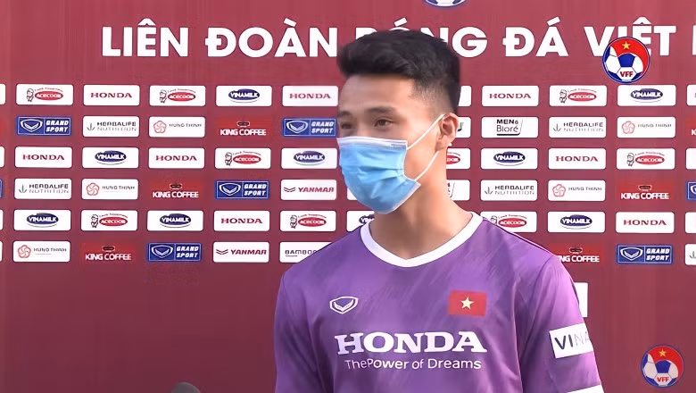 Trong danh sách triệu tập các cầu thủ đội tuyển Việt Nam của HLV Park Hang Seo lần này, Trần Văn Đạt có lẽ là cái tên gây chú ý nhất. Bởi anh là cầu thủ duy nhất thi đấu tại giải hạng nhất Quốc gia.